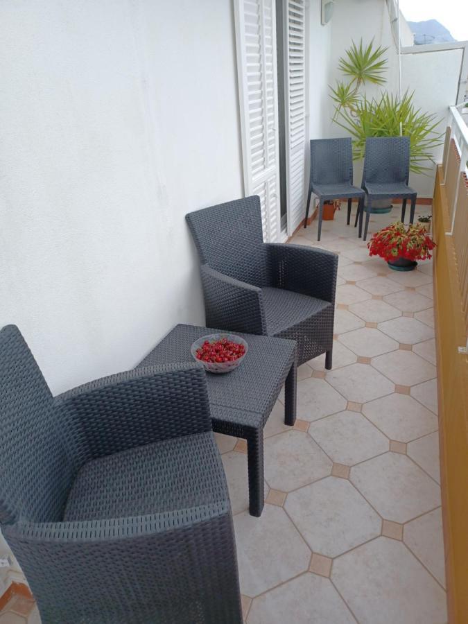 Apartman Sunce Apartment Макарска Екстериор снимка